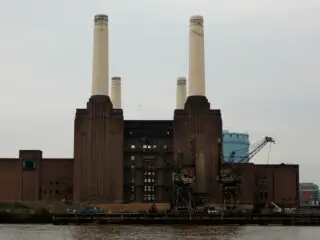 25+ Amazing Facts about Battersea Power Station